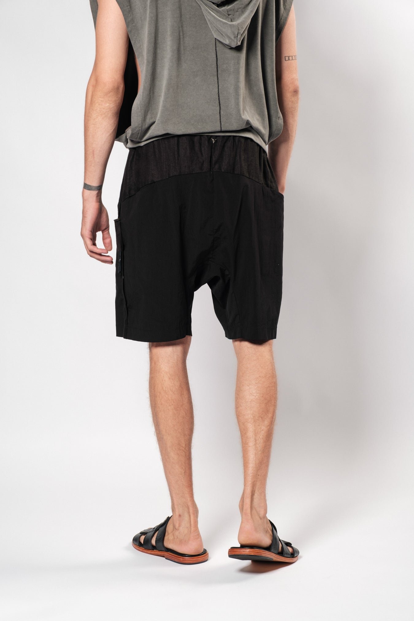Pantalon court en lin Jungo